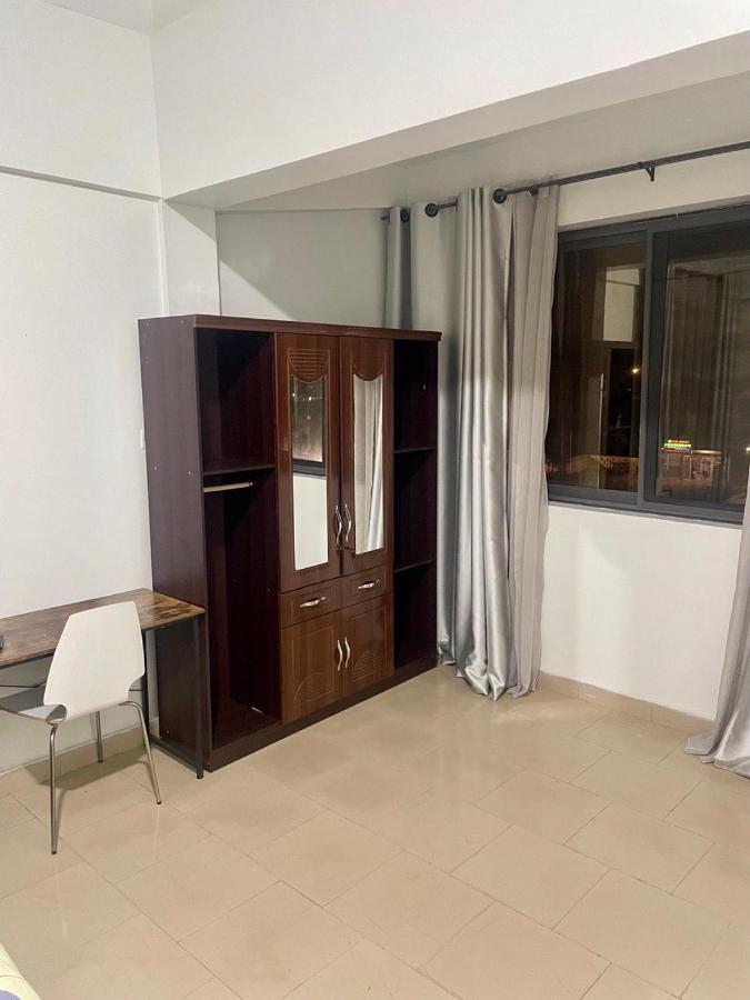 Van Der Salle - Flovan Plaza Haatso Εξωτερικό φωτογραφία